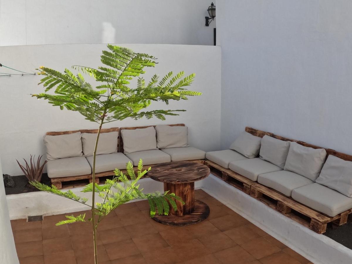 Cozy Waterman Beach House Costa Teguise Bagian luar foto