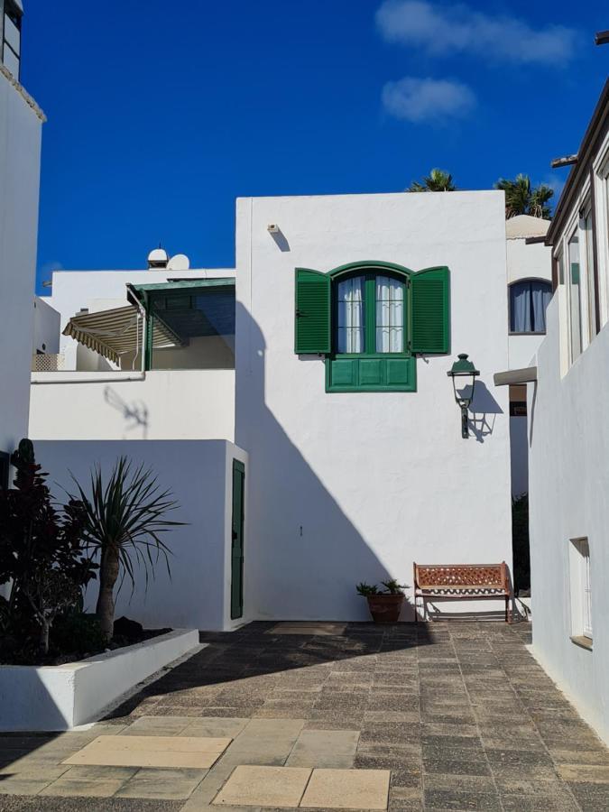 Cozy Waterman Beach House Costa Teguise Bagian luar foto