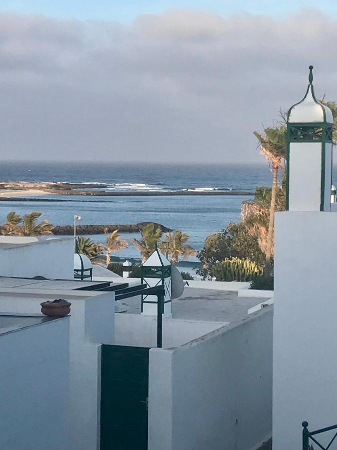 Cozy Waterman Beach House Costa Teguise Bagian luar foto