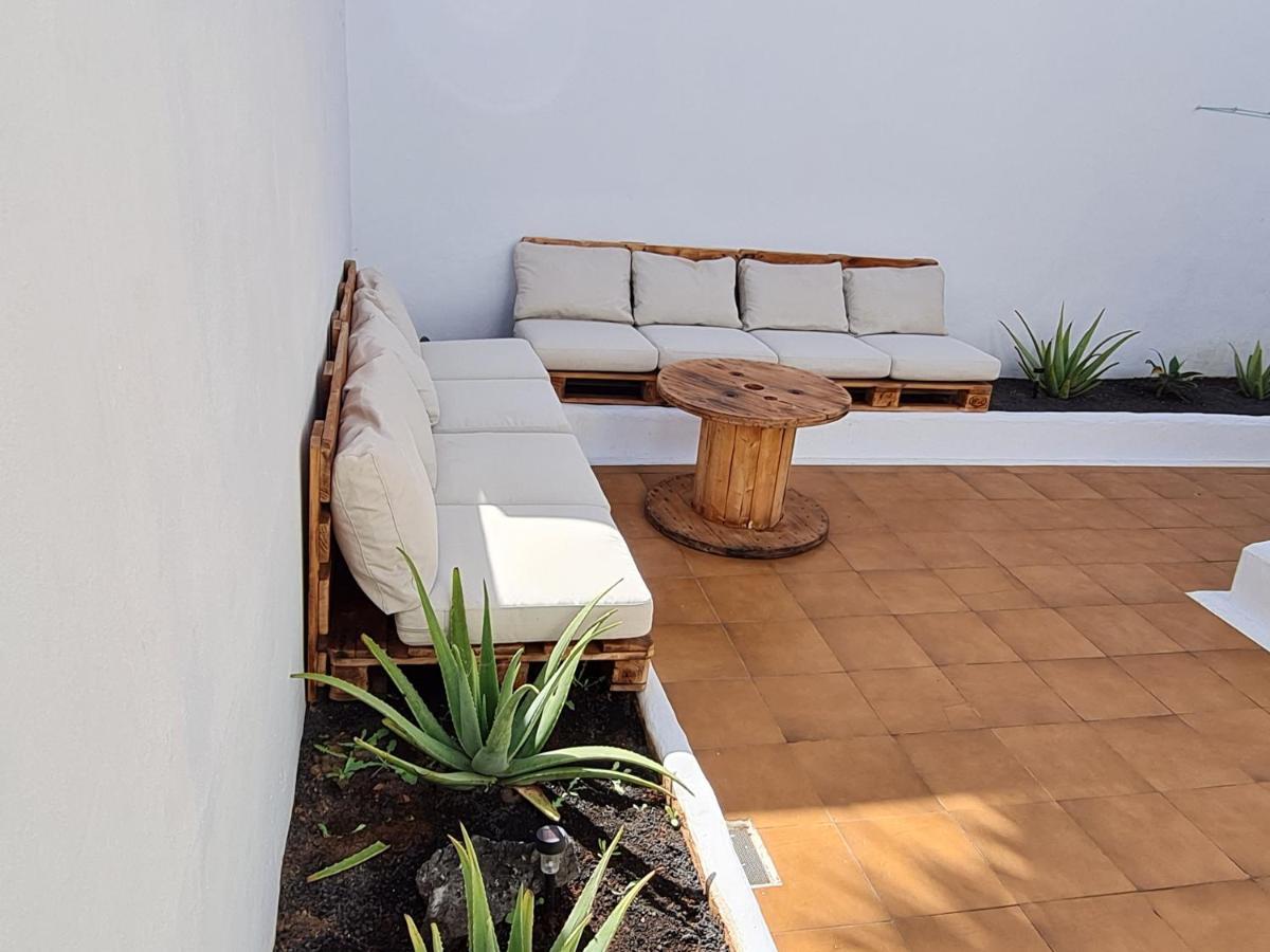 Cozy Waterman Beach House Costa Teguise Bagian luar foto
