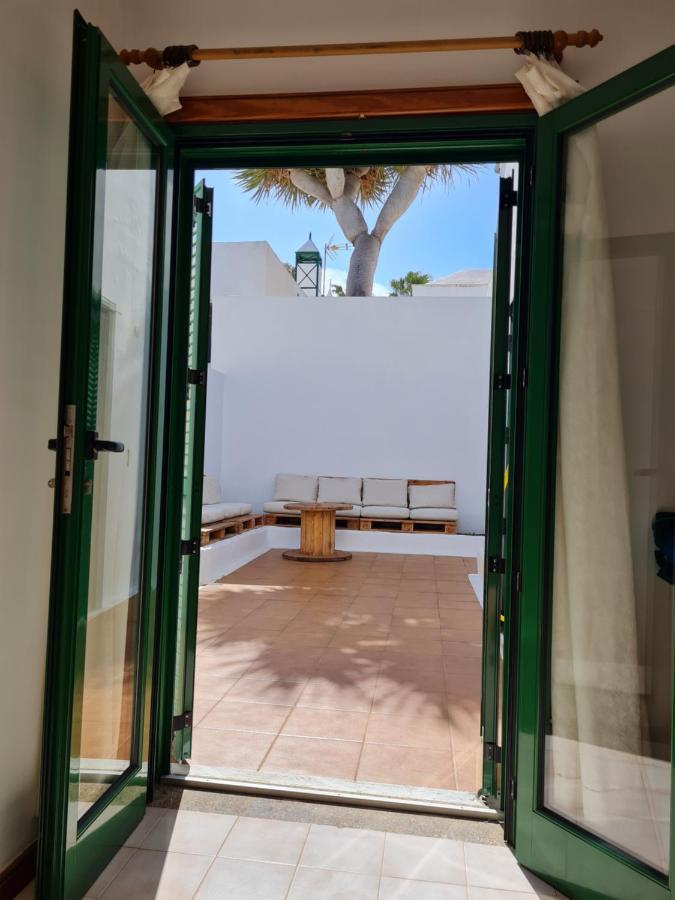 Cozy Waterman Beach House Costa Teguise Bagian luar foto