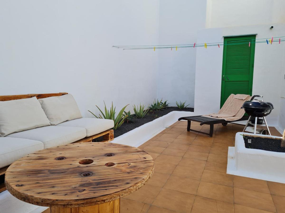 Cozy Waterman Beach House Costa Teguise Bagian luar foto